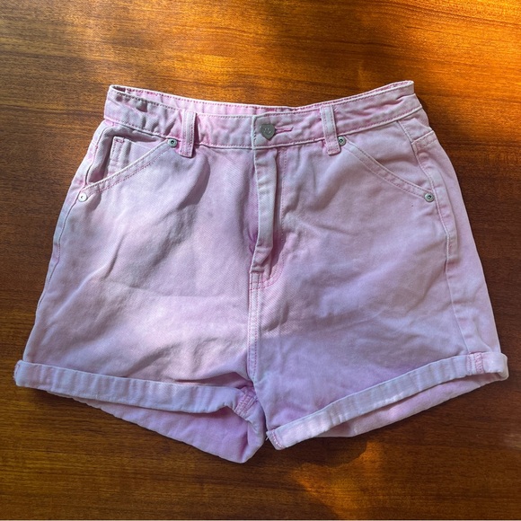 Lazy Oaf I Heart Pink mom shorts W24. - Picture 2 of 3